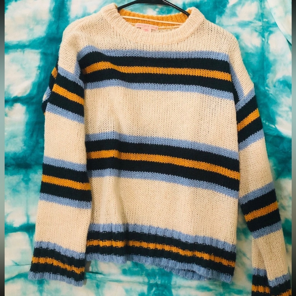 urban outfitters sweater